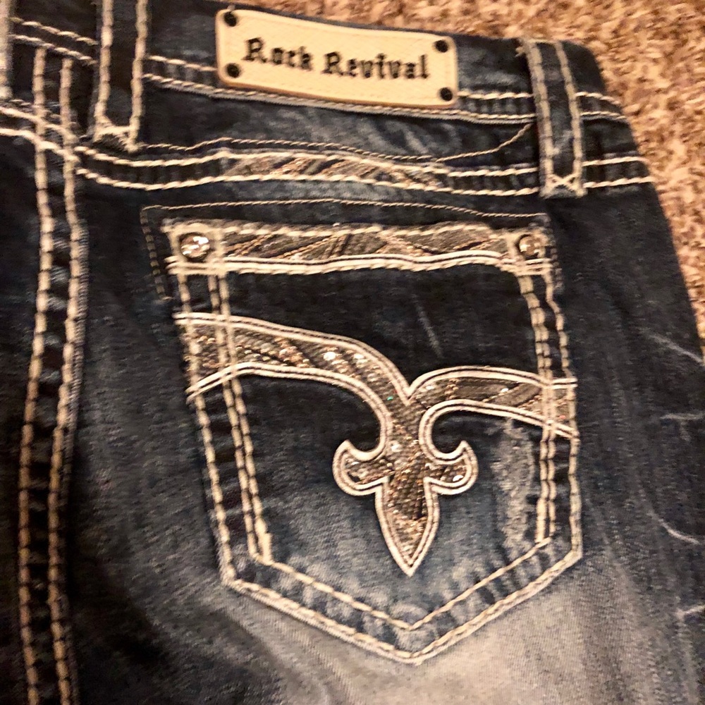 Ladies S 34 Rock Revival Capris